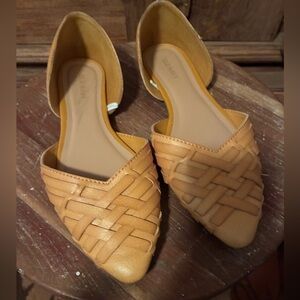 Old Navy Woven Pointy-Toe D’Orsay Flats size 7